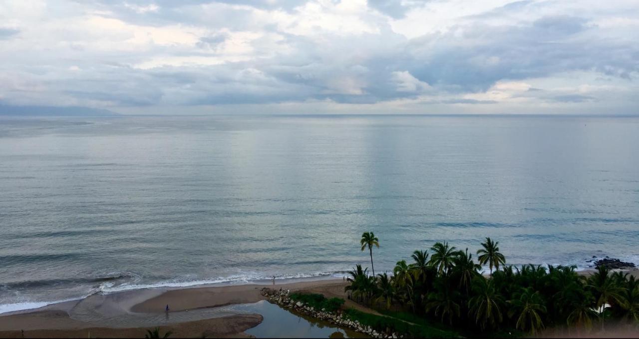 Apartamentos Grand Venetian Puerto Vallarta Exterior photo