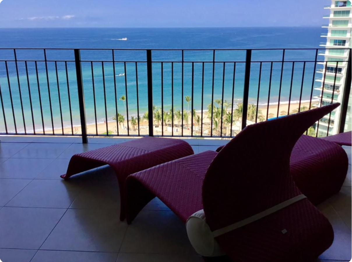 Apartamentos Grand Venetian Puerto Vallarta Exterior photo