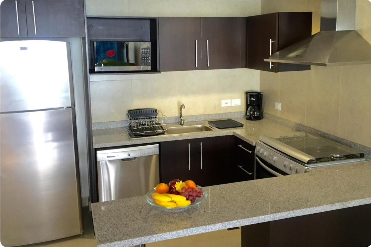Apartamentos Grand Venetian Puerto Vallarta Exterior photo