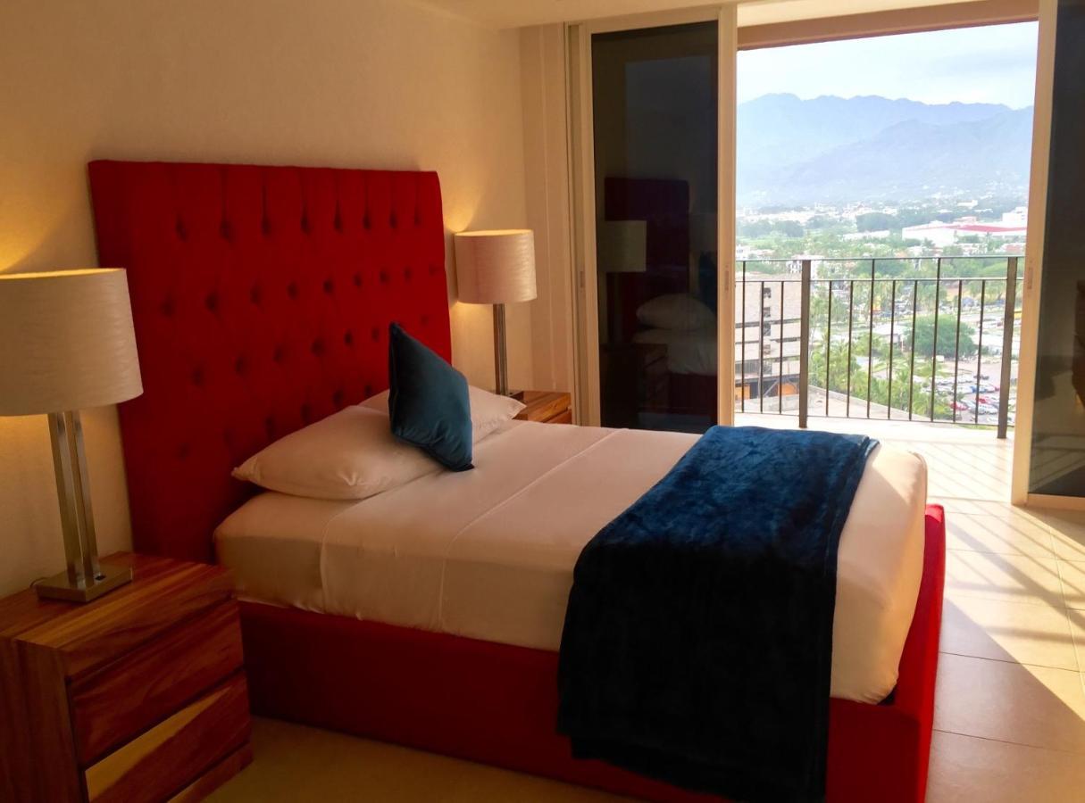 Apartamentos Grand Venetian Puerto Vallarta Exterior photo